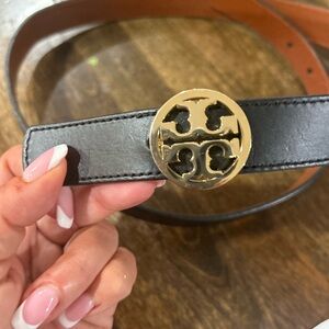 Tory Burch smooth leather reversible 1 inch belt